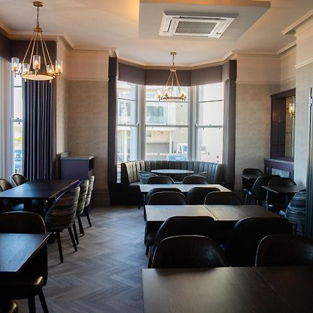 The Cae Mor Hotel ランディドノー エクステリア 写真