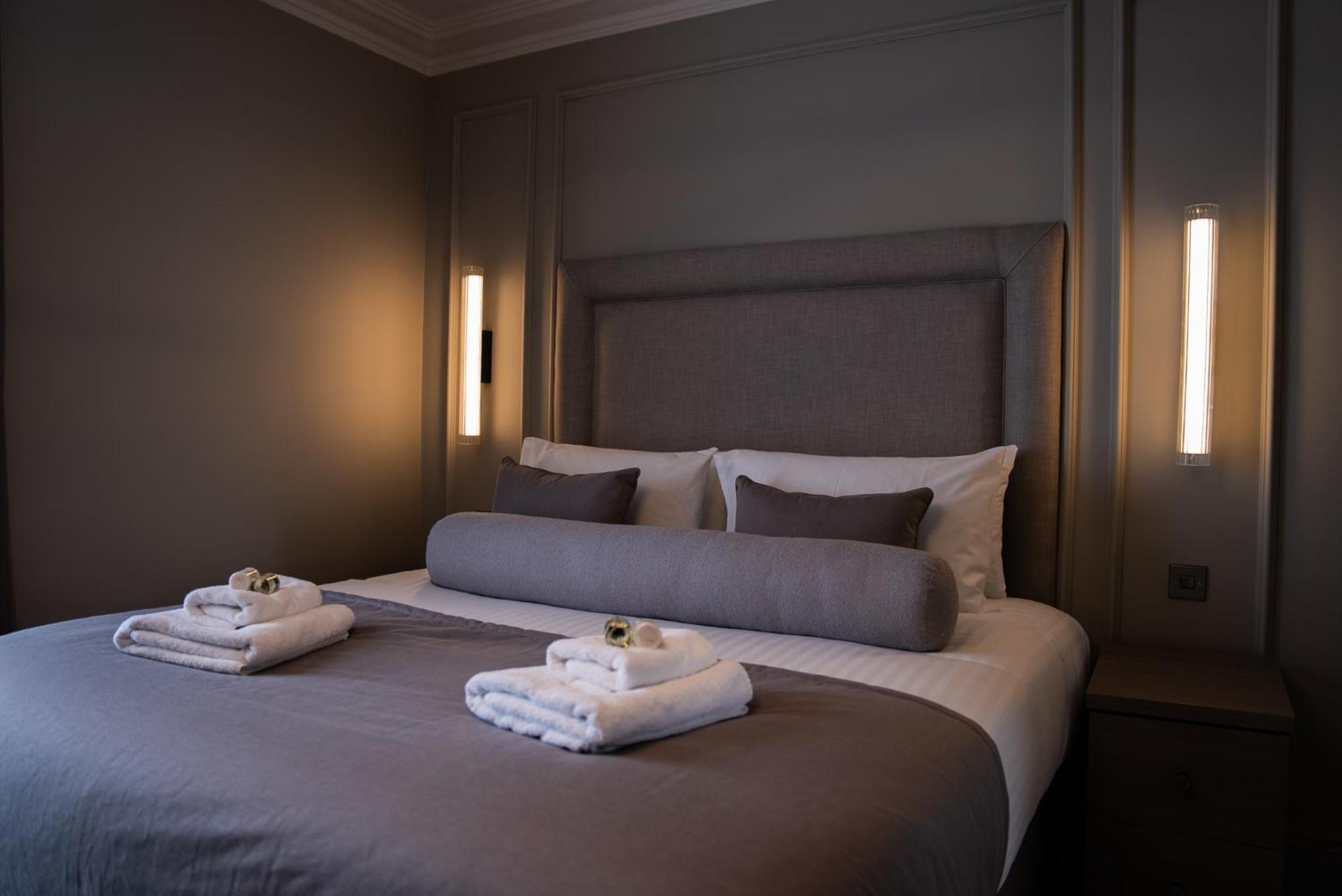 The Cae Mor Hotel ランディドノー エクステリア 写真