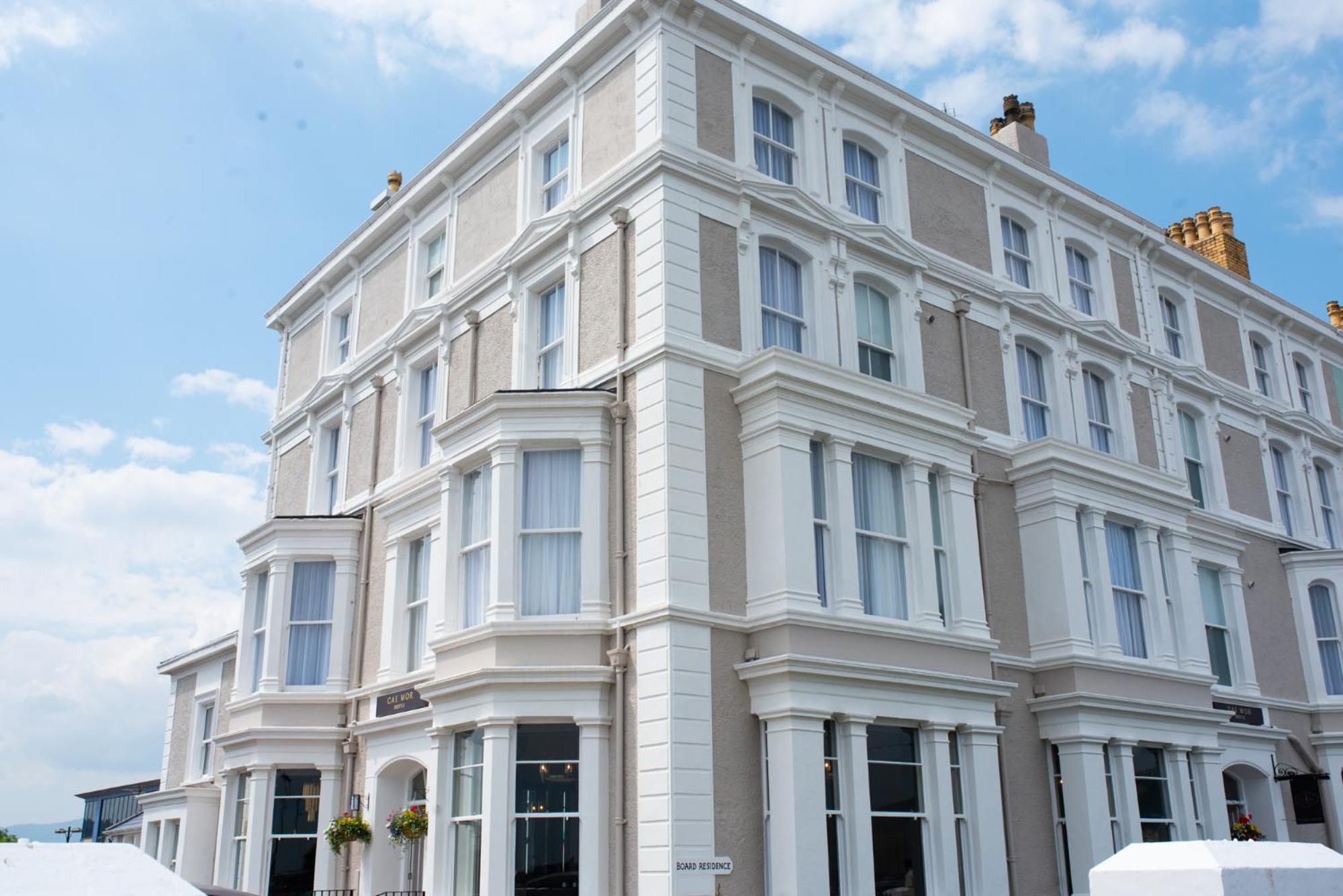 The Cae Mor Hotel ランディドノー エクステリア 写真